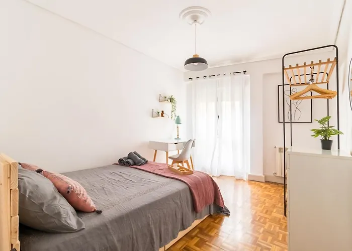 Moderno En Pleno Centro Сантандер